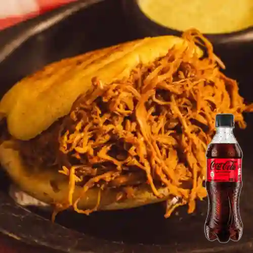 Combo Arepa de Carne Desmechada +Cocacola S/az 400ml