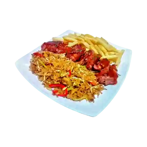 Chow Fan con Costillas BBQ