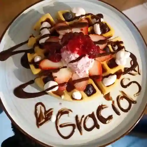 Waffle de Frutos Rojos