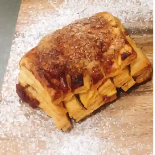 Pastel Guayaba Queso