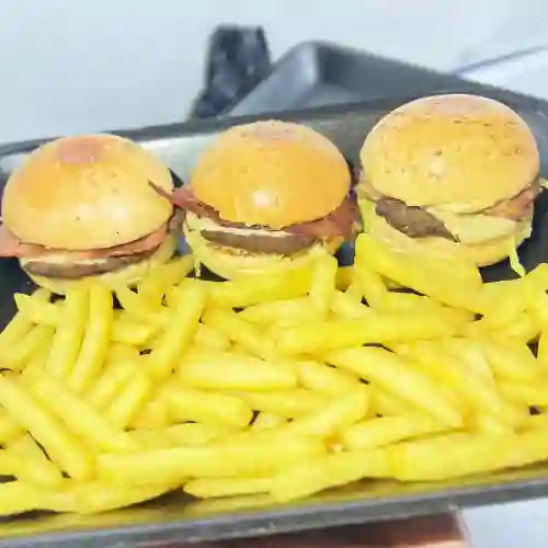 Combo 3 Burger Clasica + Papas Fritas