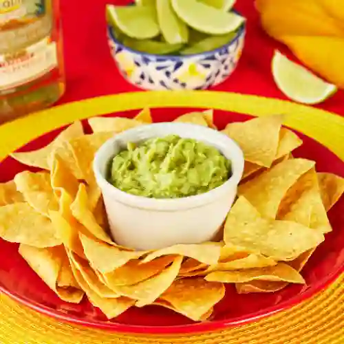 Nachos con Guacamole