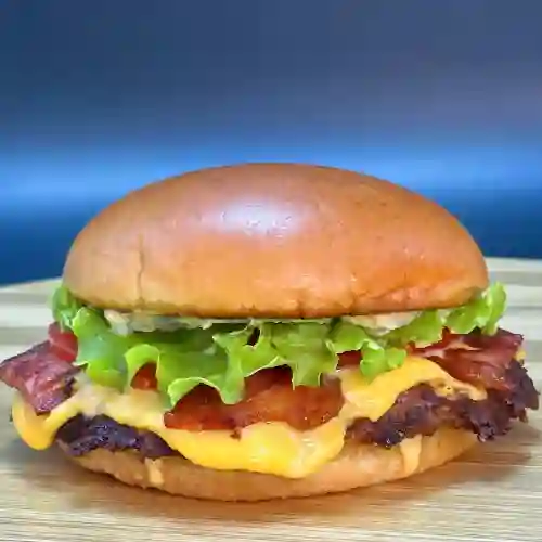 Bacon Cheeseburger + Papas