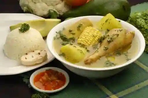 Sancocho de Gallina Criolla