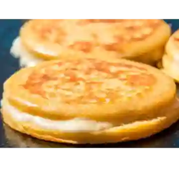 Arepa de Yuca Rellena