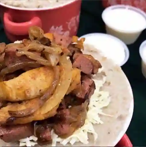 Cayeye Cerdo, Pollo y Jamón