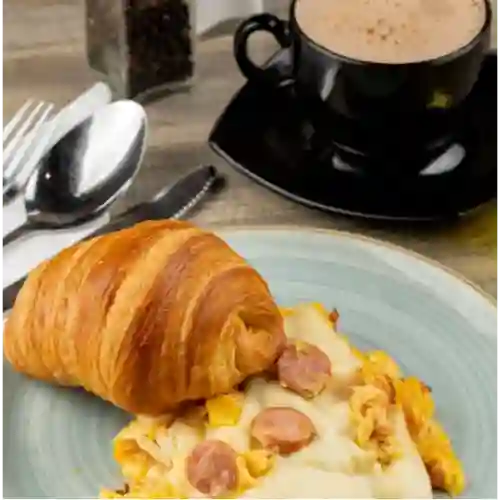 Huevos Rancheros, Bebida Caliente,pan C5