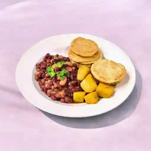 Frijoles-Yuca X3 Y Patacones