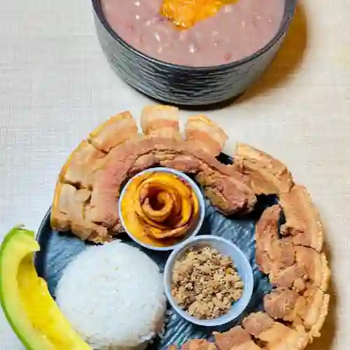 Super Cazuela (max Chicharrón)