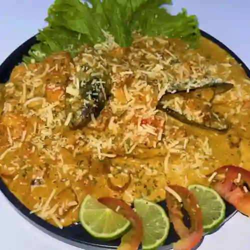 Salmón Salsa Marinera