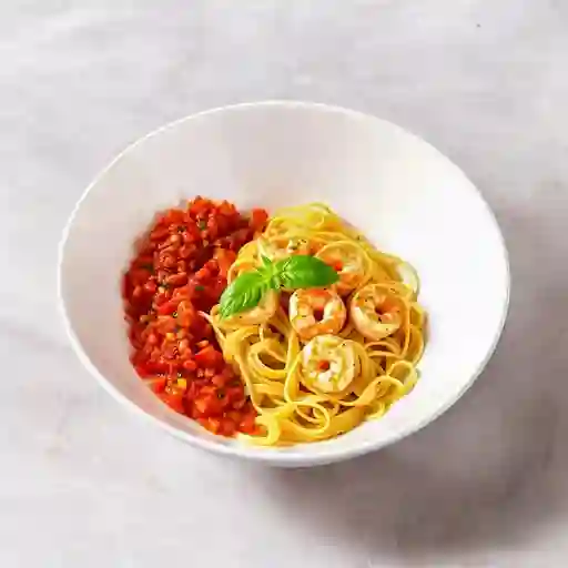 Fettuccine a la albahaca con camarones