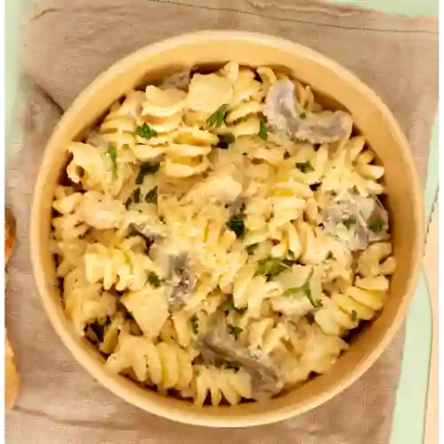 Fusilli Pollo y Champiñon