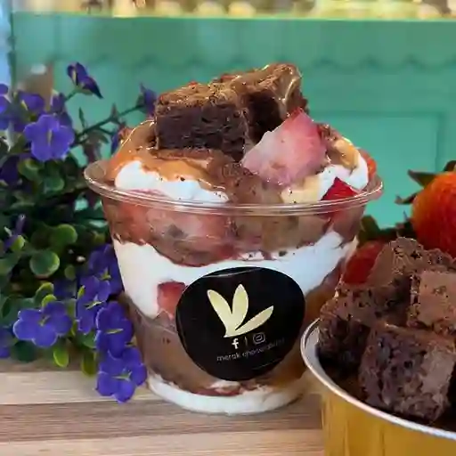 Fresas con crema brownie pequeño
