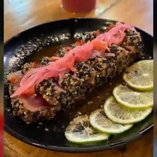 Atún encostrado
