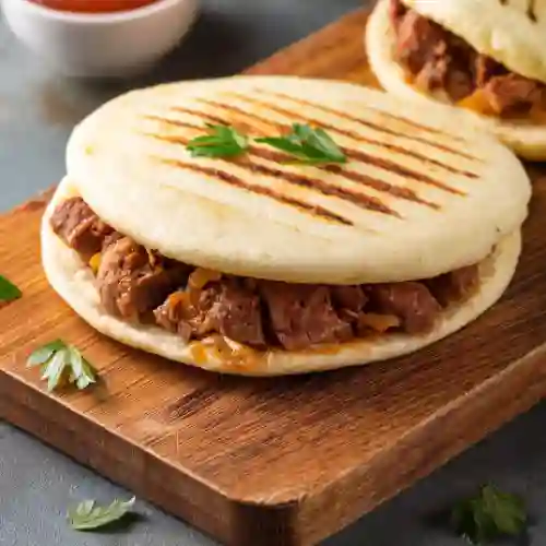 Arepa Rellena de Carne