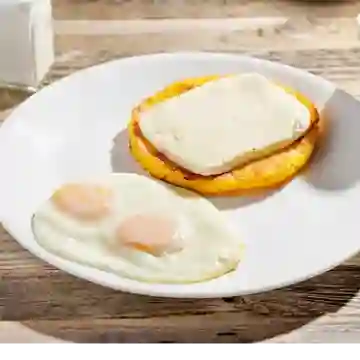 Huevos Tradicionales - Arepa de Chócolo