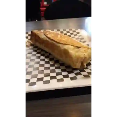 Perro Especial con Pollo