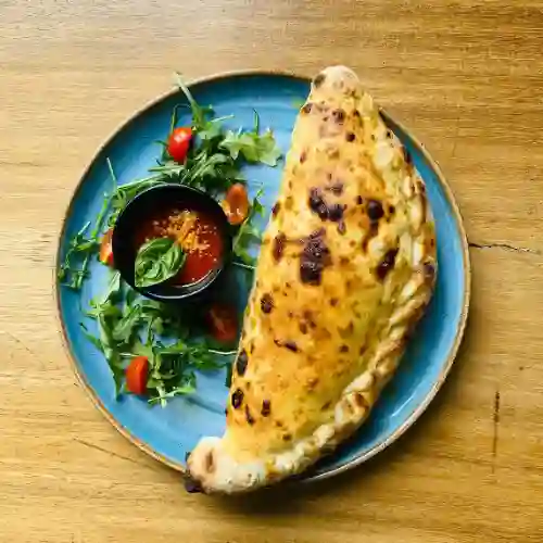 Calzone 4 Formaggi