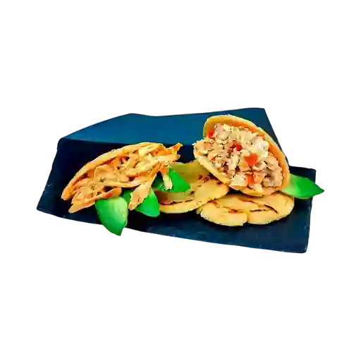 Arepa con Mondongo