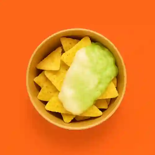 Nachos con Queso O Guacamole