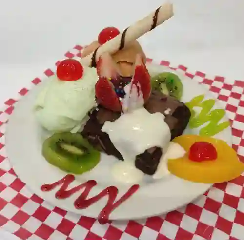 Brownie con Helado