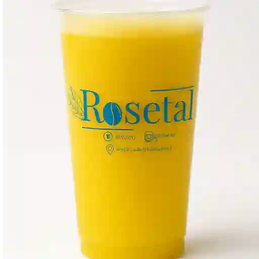 Jugos naturales en agua