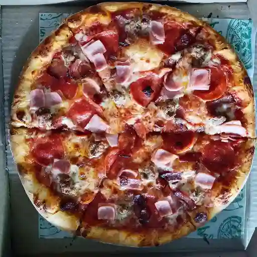 Pizza meatlovers
