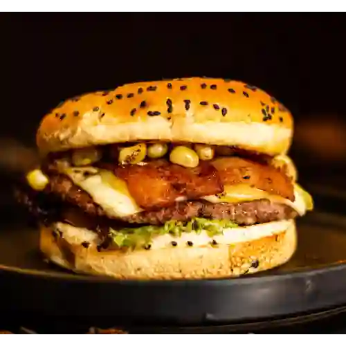 la Comilona Doble Maíz Tocineta