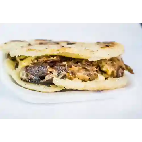 Arepa Mixta Chicharrón