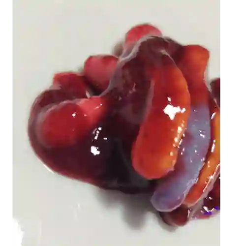 Gomitas con Salsa de Mora y Peperonccin