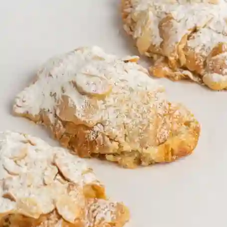 Mini Croissant de Almendras X3