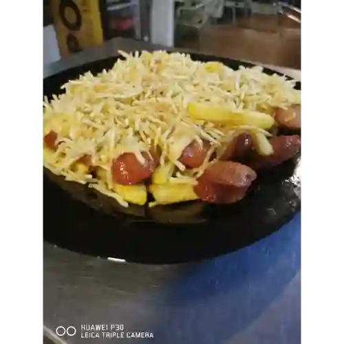 Salchipapa Ranchera Gratinada