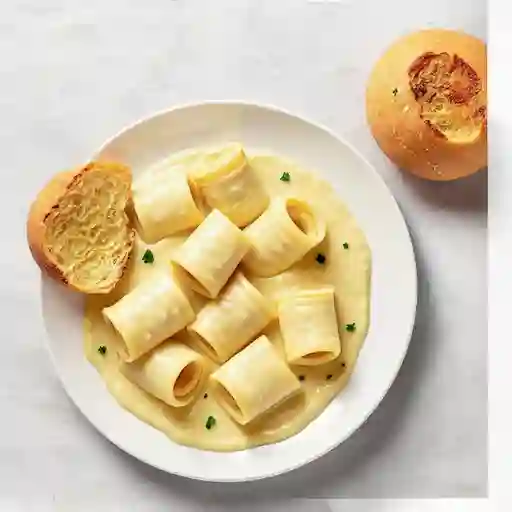 Canelones + pan en salsa de ajo