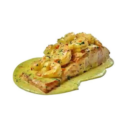 Filete de Salmón en Salsa de Camarón