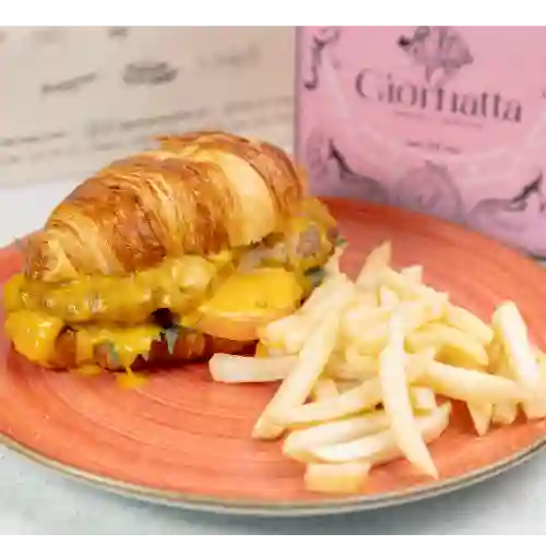 Croissant smash burger