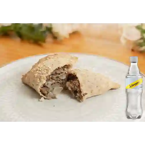 Combo Empanada Integral de Carne +Schweppes Soda 400ml