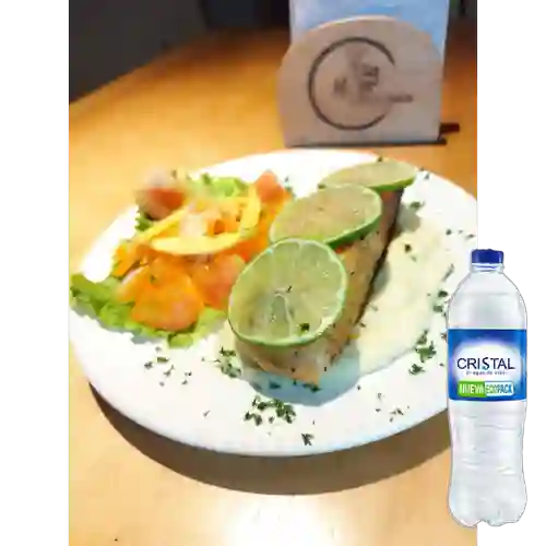 Combo Filete Salmón Grillé + Cristal Sin Gas 600 ml