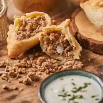 Empanada Triangular de Carne