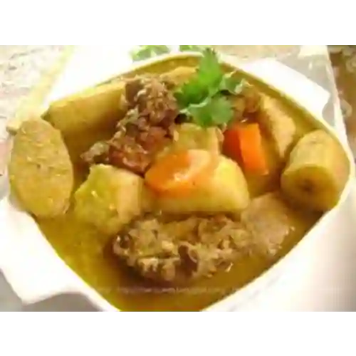 Sancocho de Espinazo de Cerdo