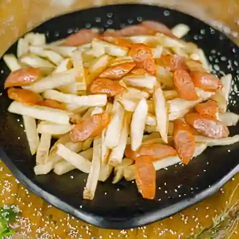 Salchipapa