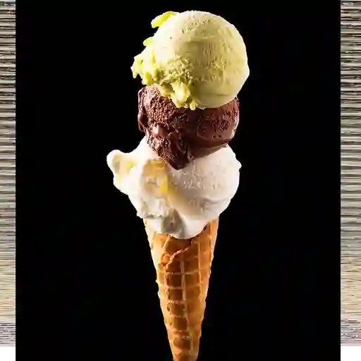 Cono triple
