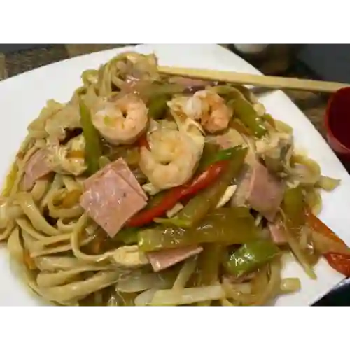 Chow Mein Mixto