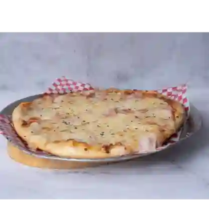 Pizza Jamon y Queso para Tres Personas