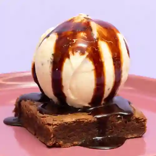 Brownie con Helado