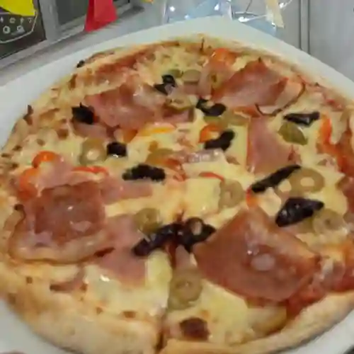 Pizza Mediana Ángelus Navideña