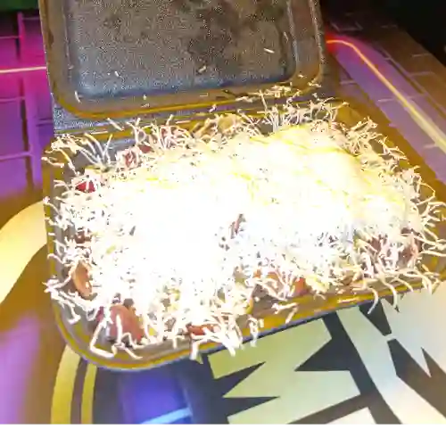 Salchipapa Especial Reina Blanca