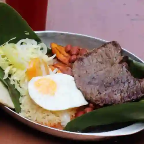 Bandeja con Frijoles