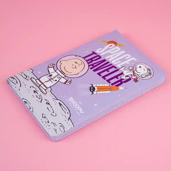 Libreta Snoopy Viaje Espacial Morado Miniso