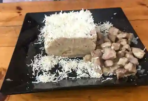 Cayeye con cerdo cremoso