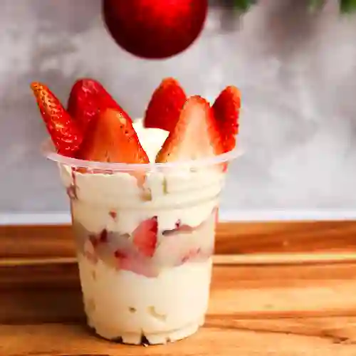 Fresas con Crema - con Leche Condensada